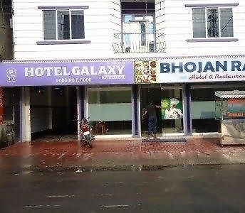 Hotel Galaxy International Koch Bihār Buitenkant foto